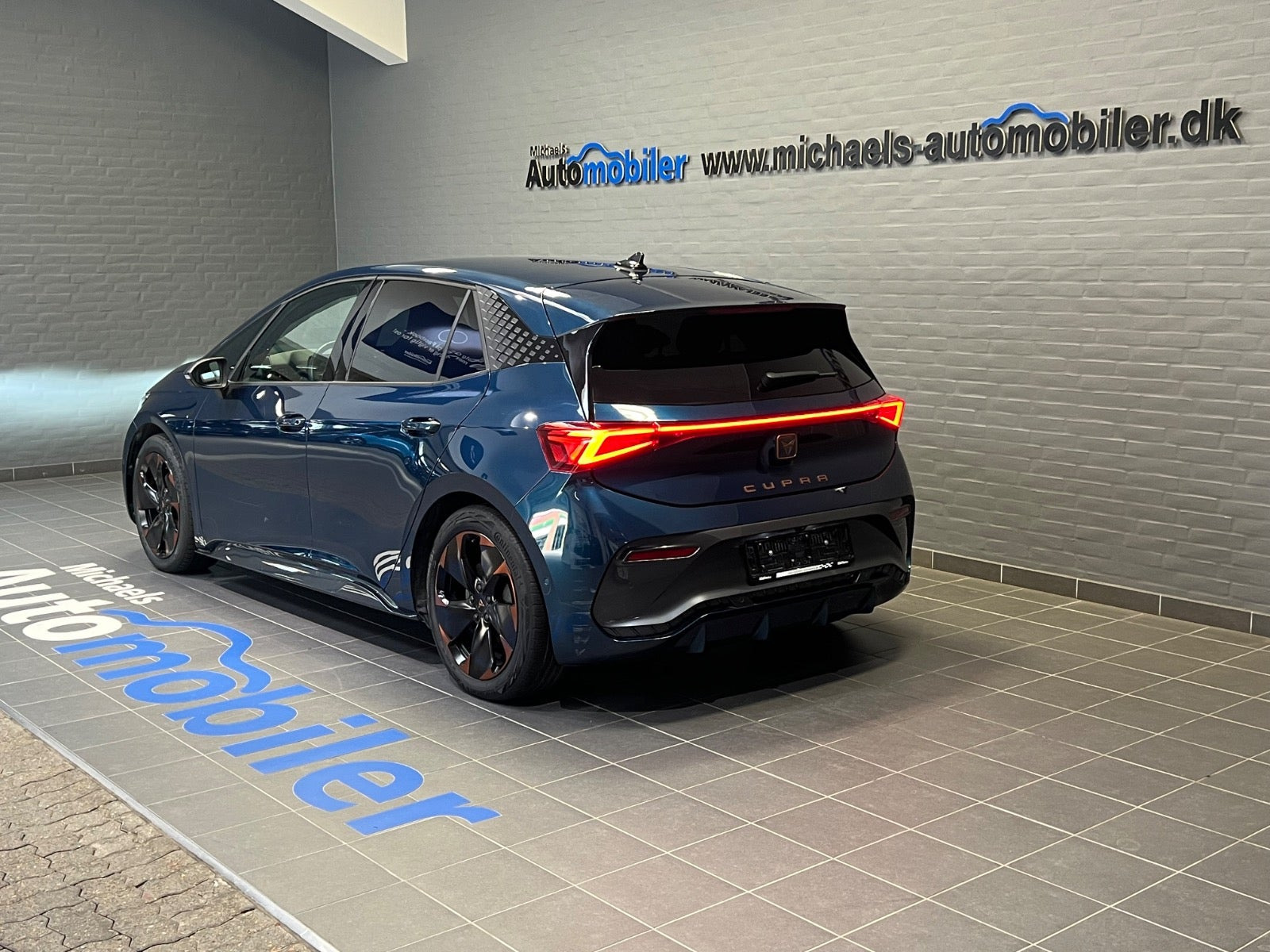 Blå Cupra Born fra 2022