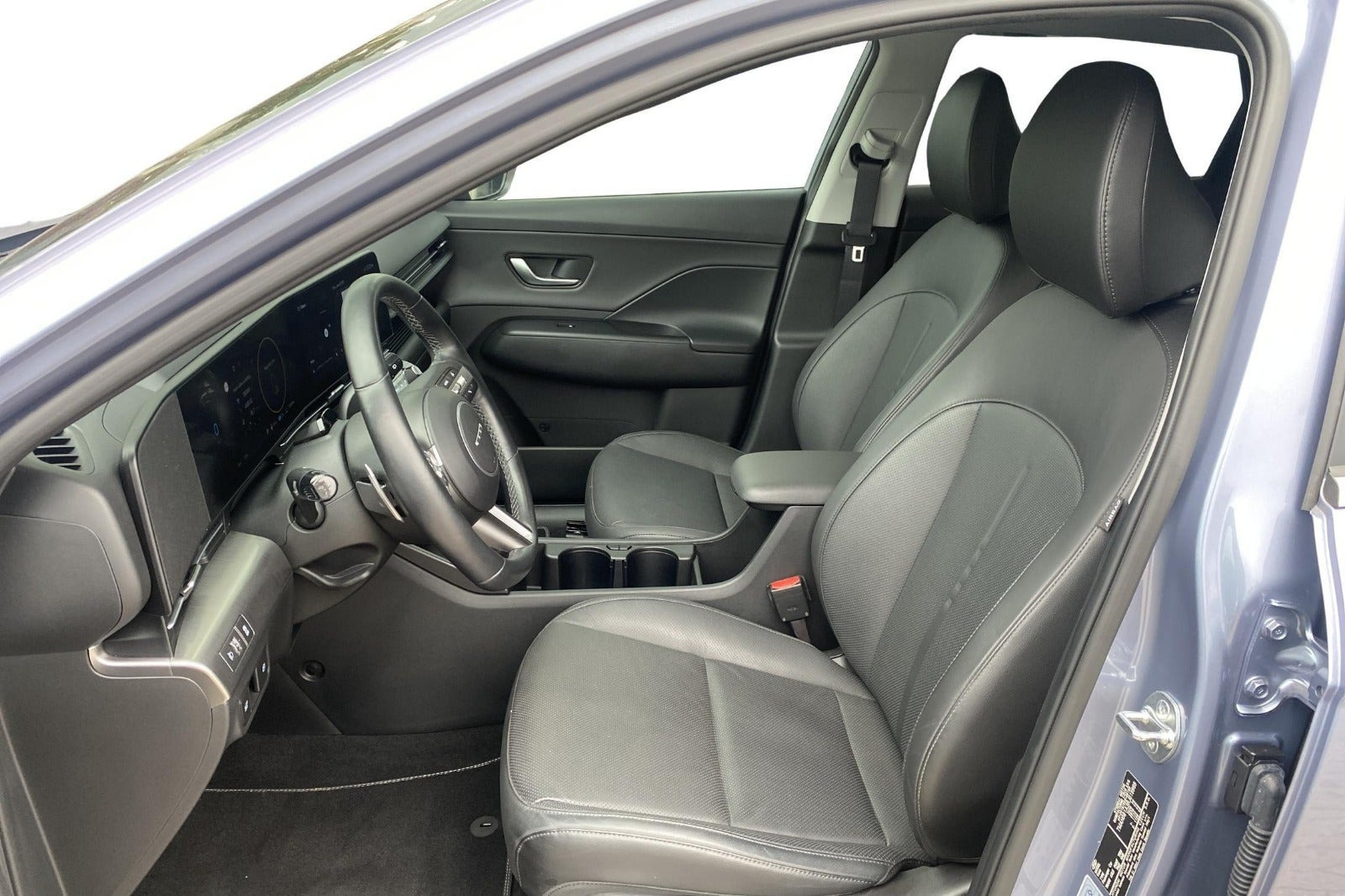 Blå Hyundai Kona fra 2024