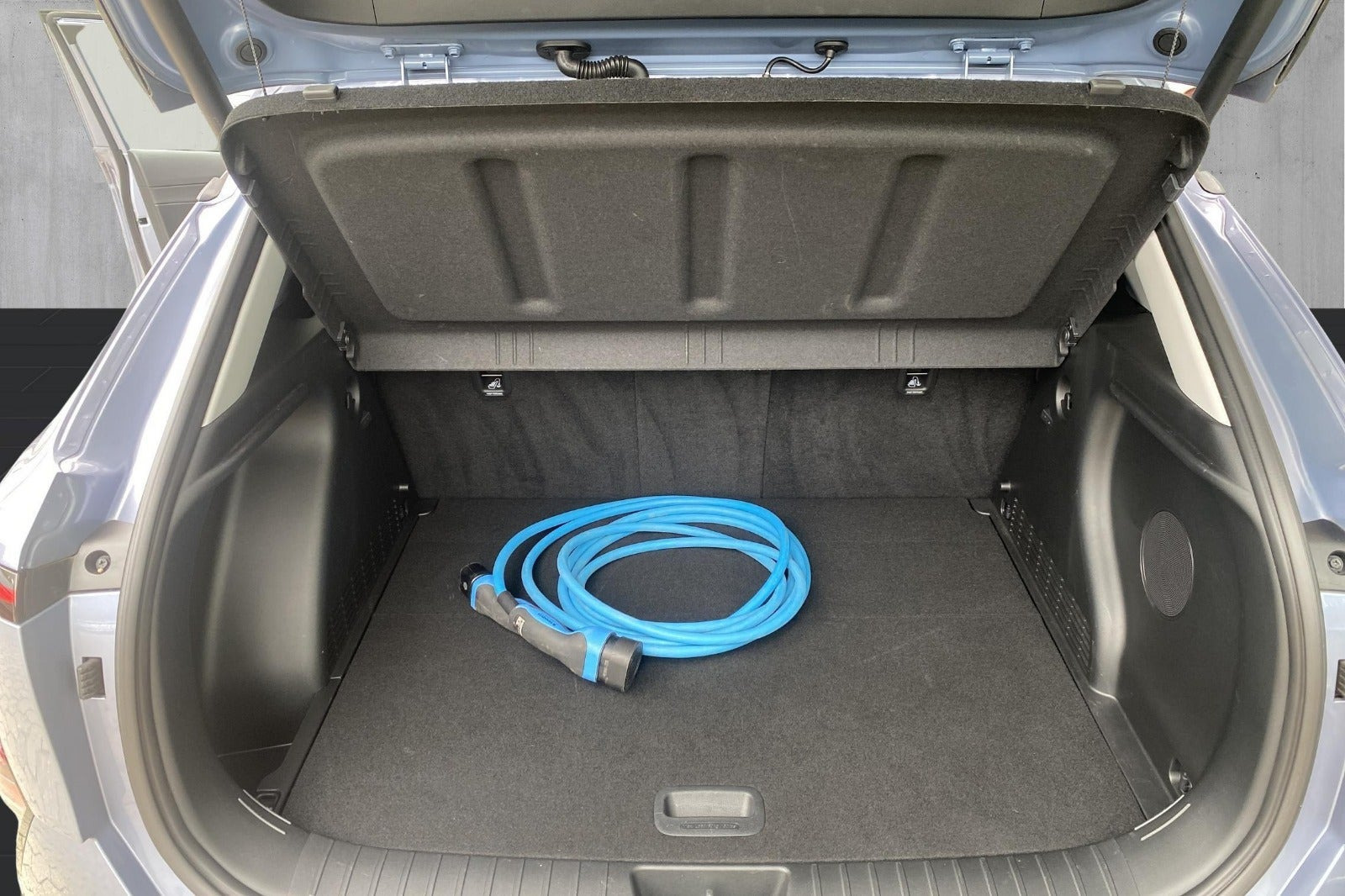 Blå Hyundai Kona fra 2024