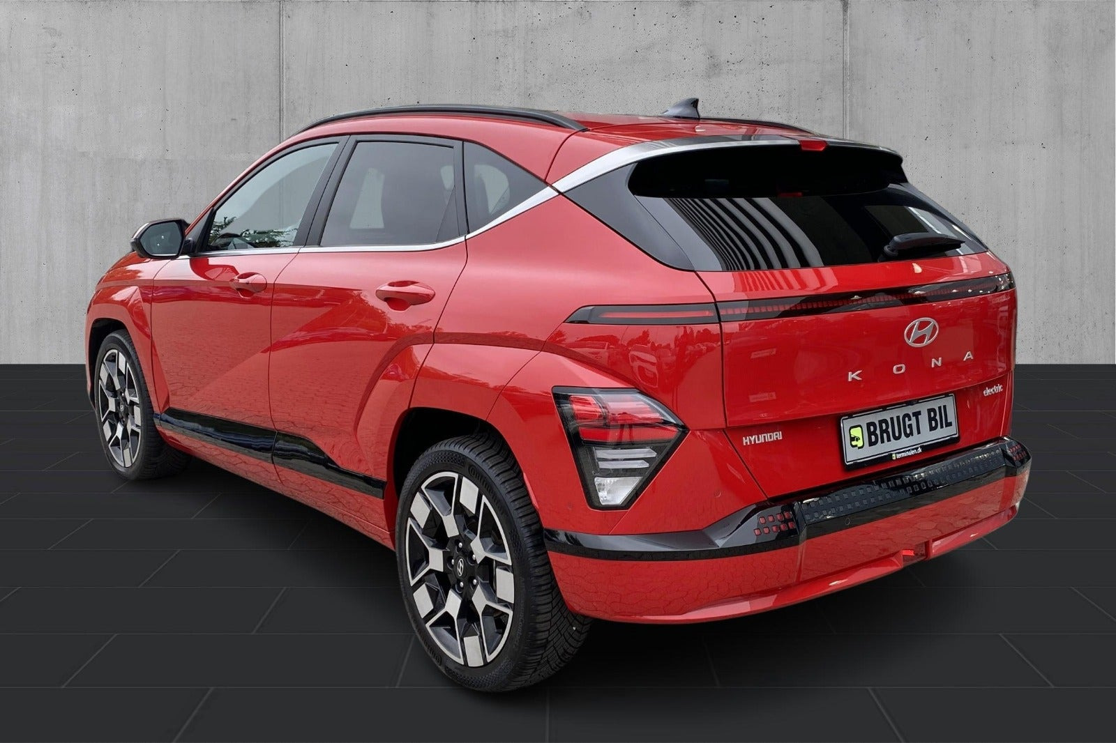 Rød Hyundai Kona fra 2024