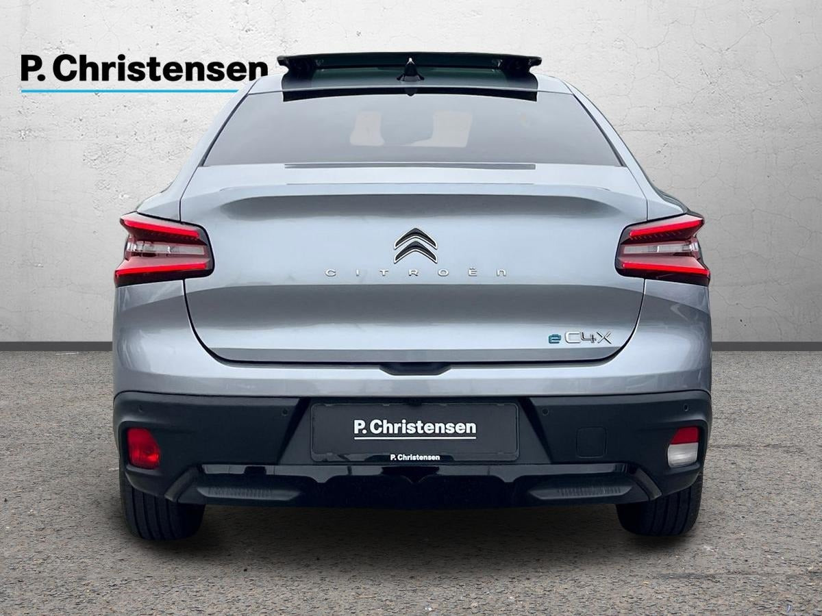 Grå Citroën ë-C4 X fra 2023