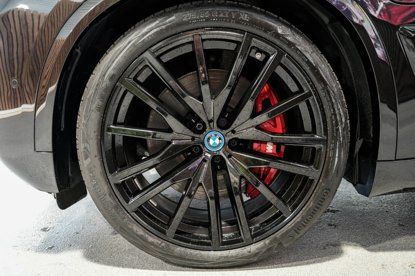 Sort BMW X5 fra 2023