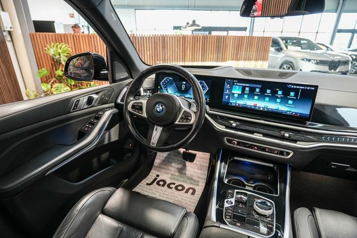 Sort BMW X5 fra 2023