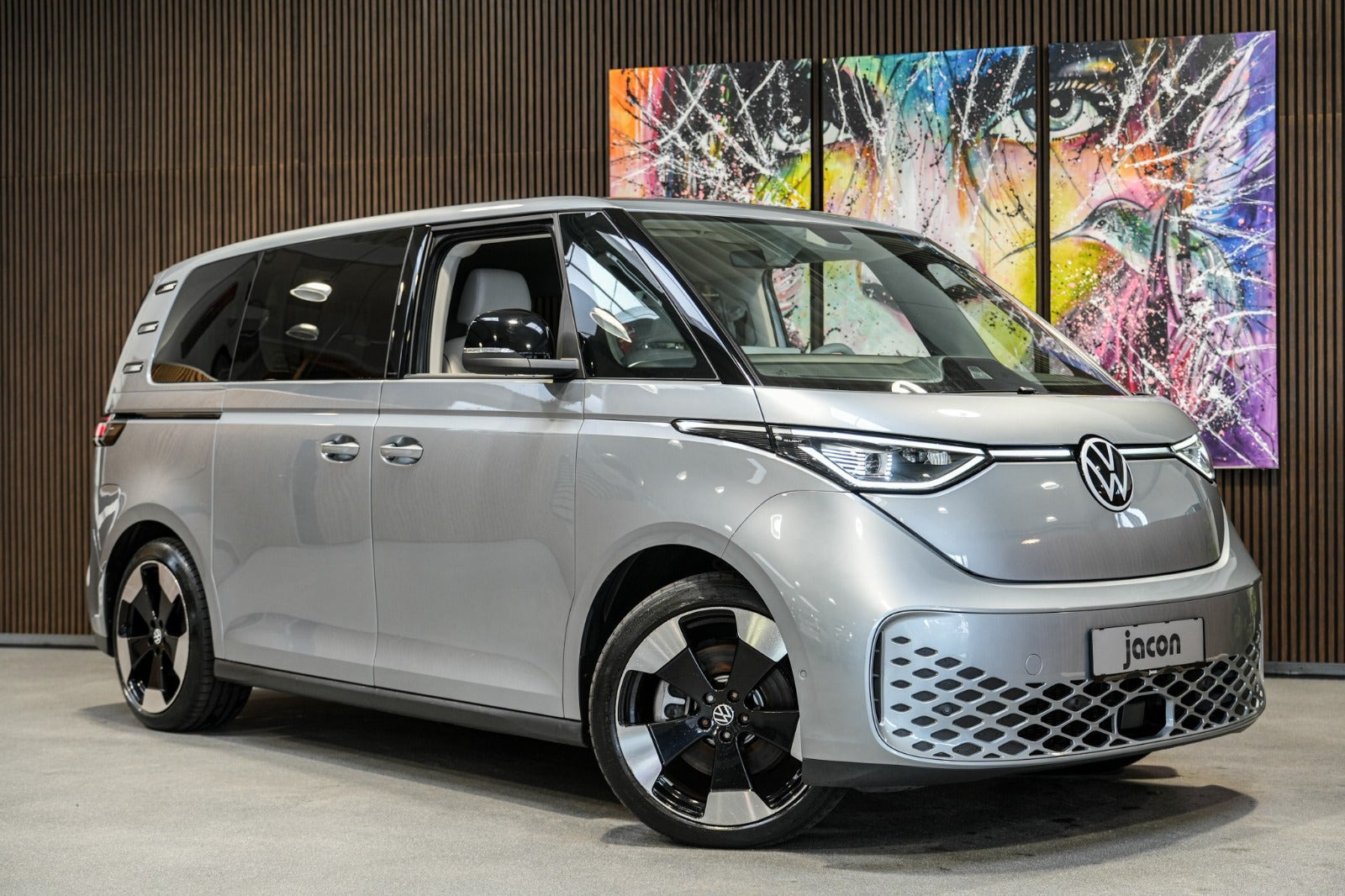 VW ID.Buzz 77 Pro SWB
