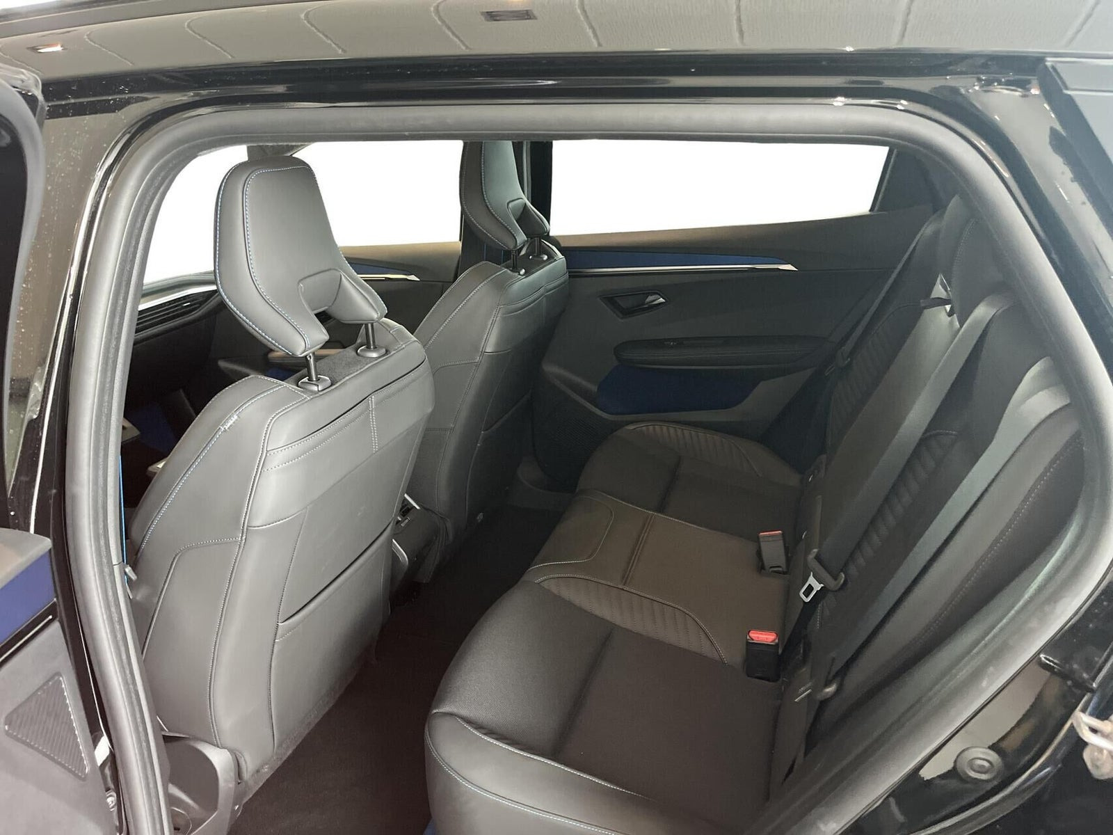 Sort Renault Scenic E-Tech fra 2026