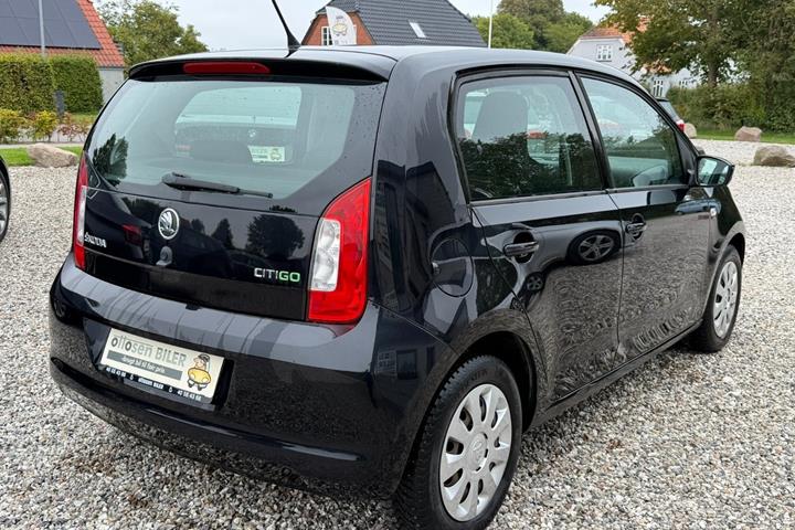 Sort Skoda Citigo fra 2013