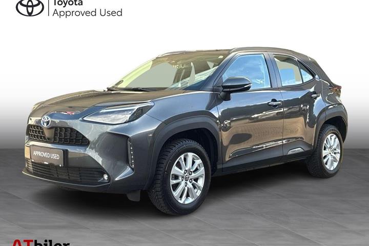 Grå Toyota Yaris Cross fra 2023