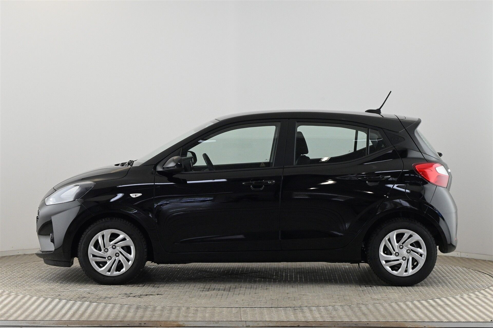 Sort Hyundai i10 fra 2024