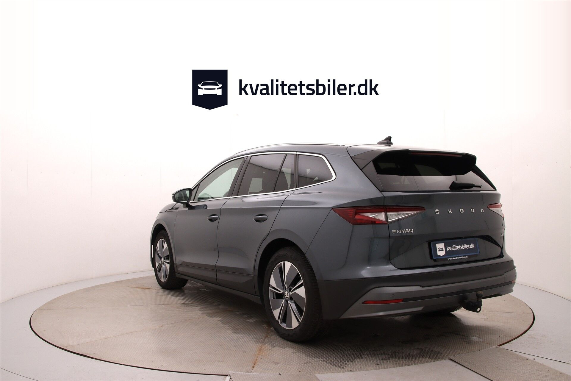 Grå Skoda Enyaq fra 2021