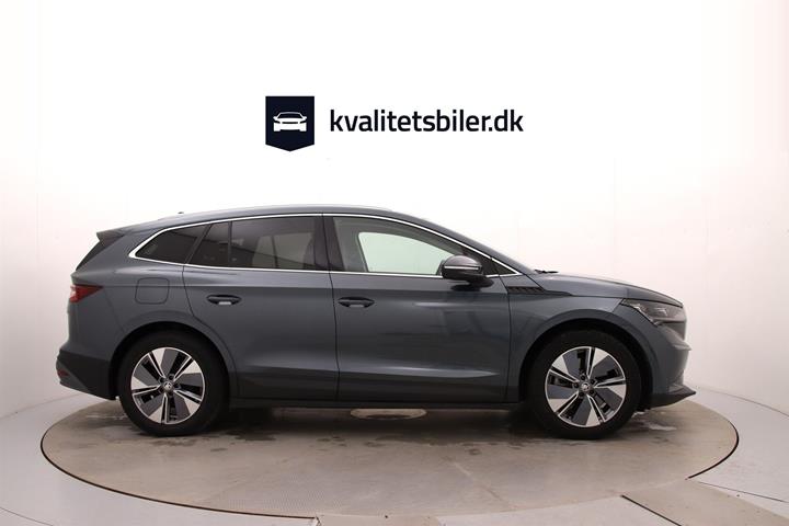 Grå Skoda Enyaq fra 2021