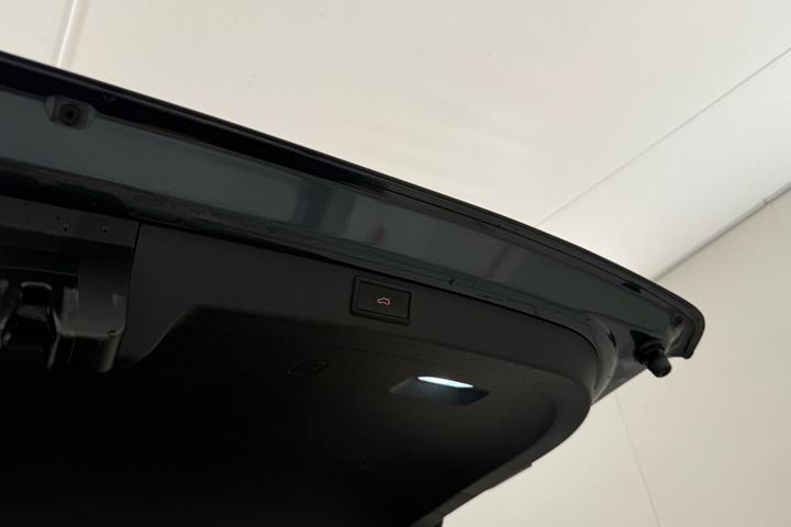 Grå Skoda Enyaq fra 2021