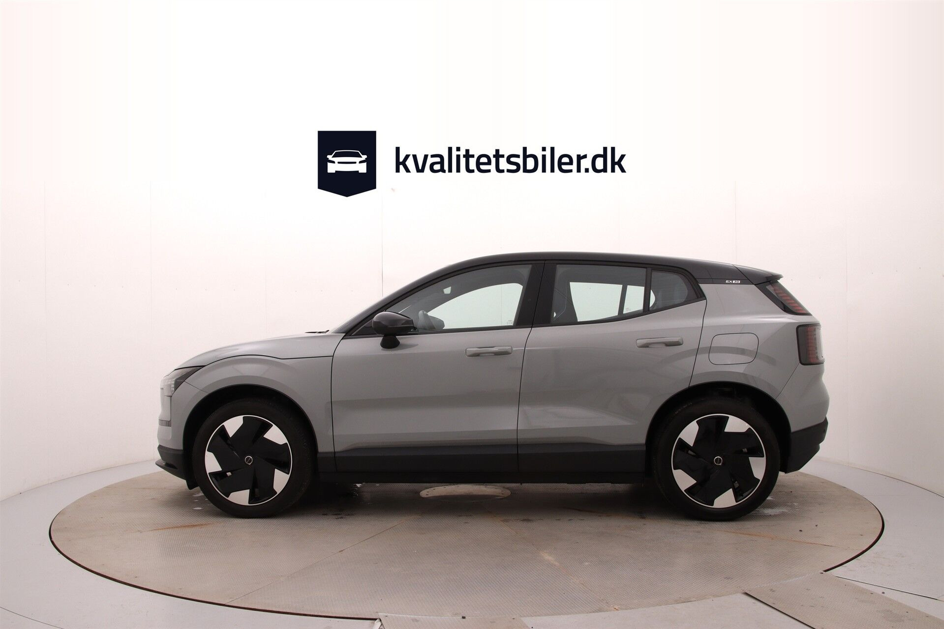 Grå Volvo EX30 fra 2024