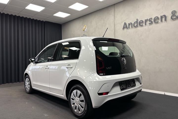 Hvid VW UP! fra 2017