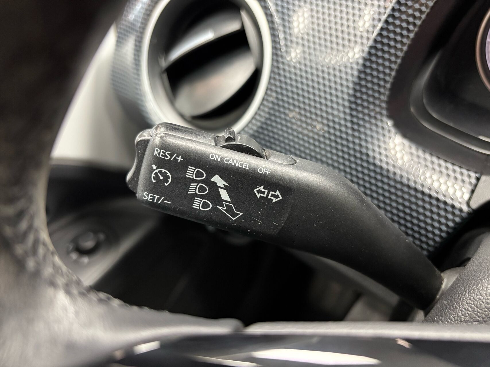 Hvid VW UP! fra 2017