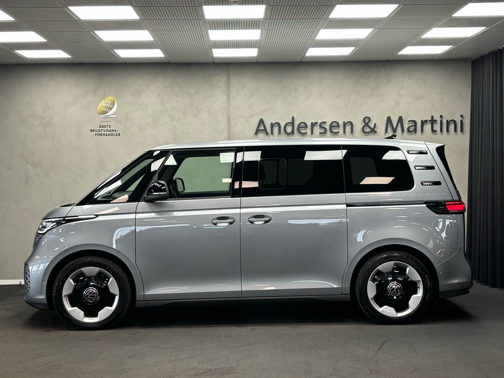 Grå VW ID.Buzz fra 2026