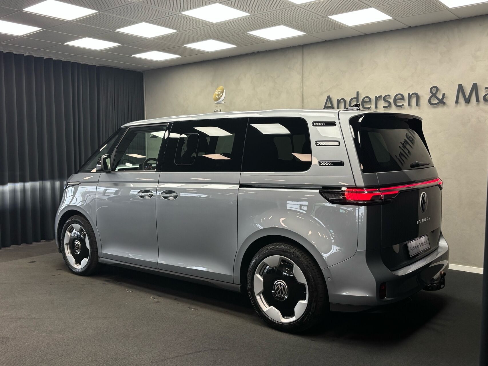 Grå VW ID.Buzz fra 2026