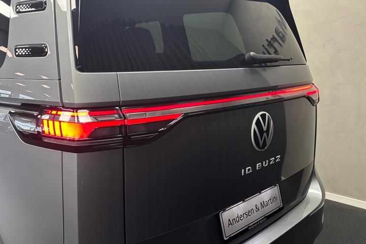 Grå VW ID.Buzz fra 2026
