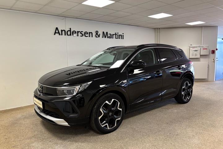 Sort Opel Grandland fra 2022