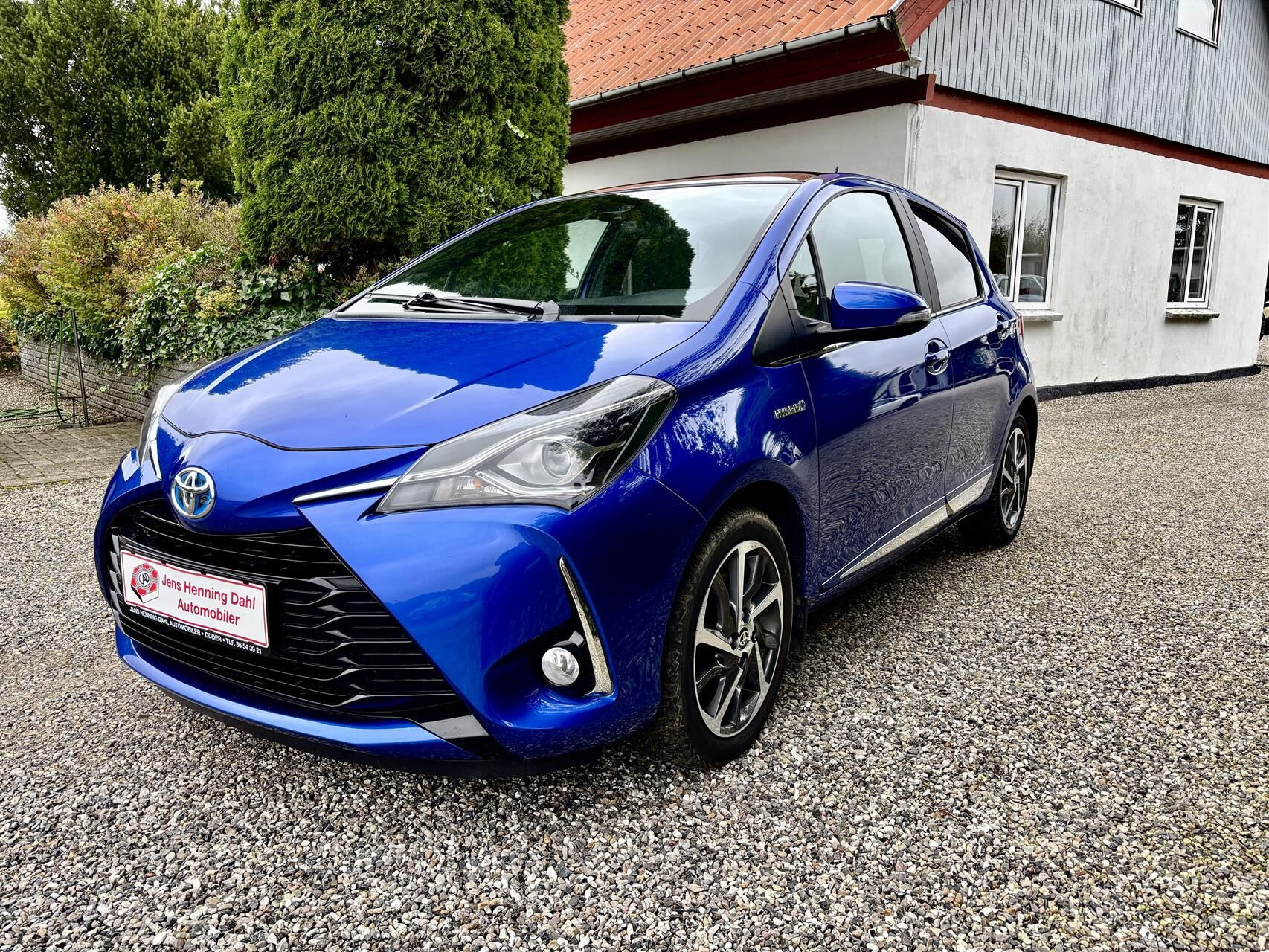 Blå Toyota Yaris fra 2018