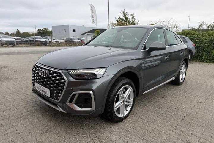 undefined Audi Q5 fra 2021 set udefra