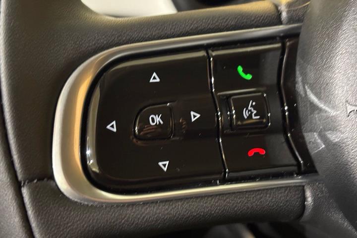 Hvid Fiat 500e fra 2023