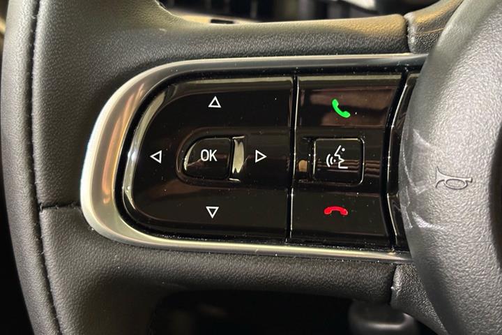 Hvid Fiat 500e fra 2023