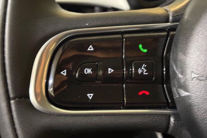 Hvid Fiat 500e fra 2023