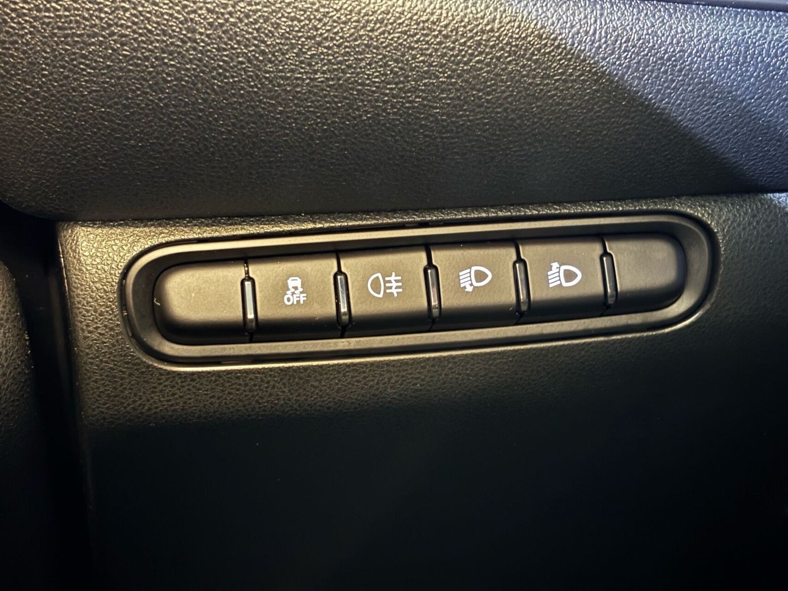 Hvid Fiat 500e fra 2023