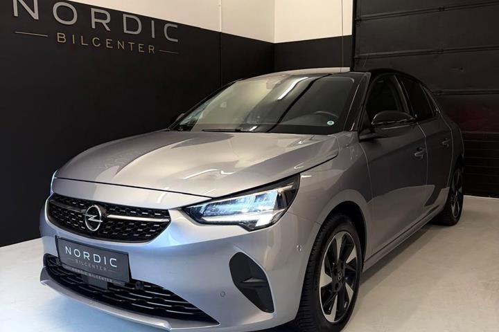 Grå Opel Corsa-e fra 2022