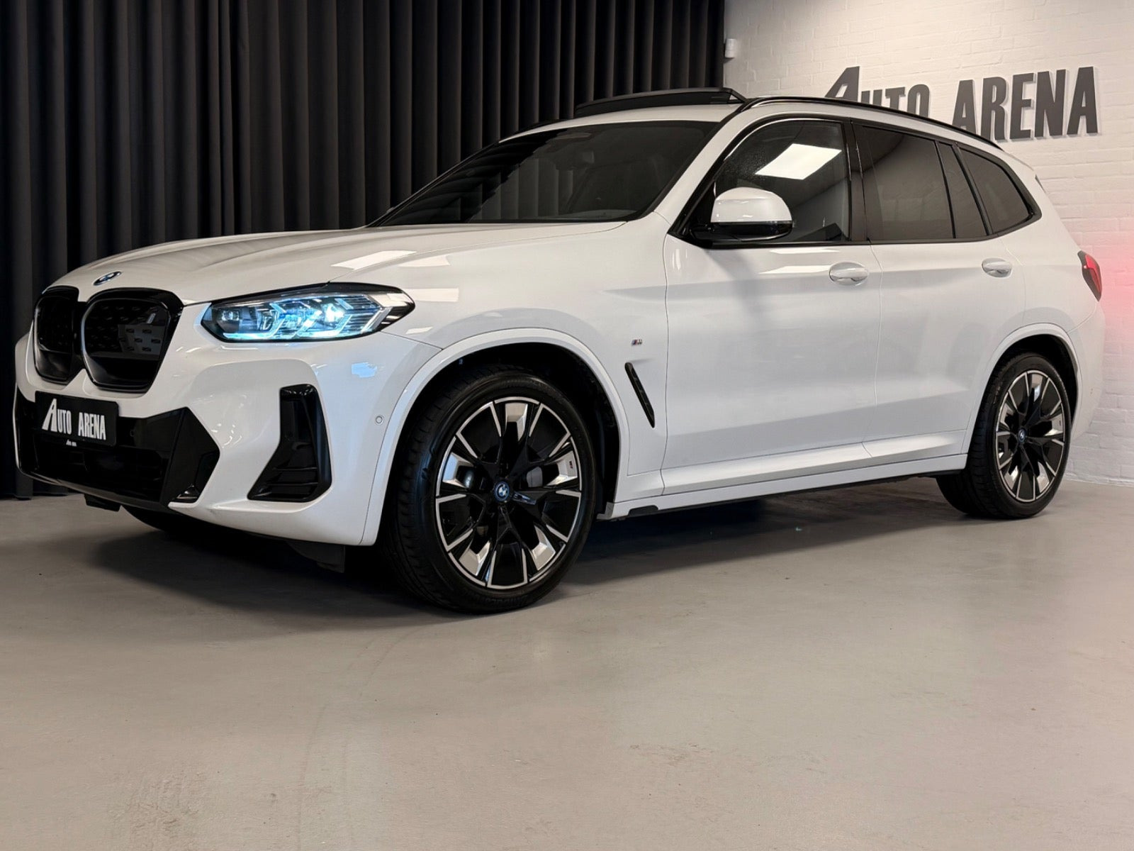 BMW iX3 Charged Plus M-Sport