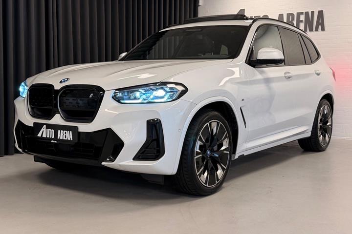 Hvid BMW iX3 fra 2022