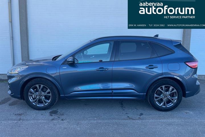 Blå Ford Kuga fra 2020