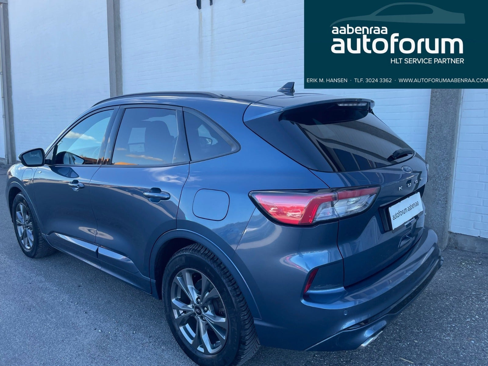 Blå Ford Kuga fra 2020