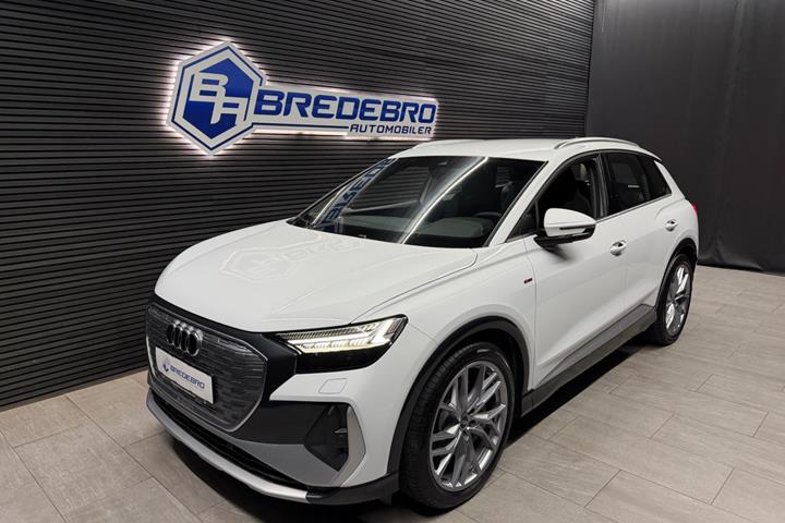 Hvid Audi Q4 e-tron fra 2025