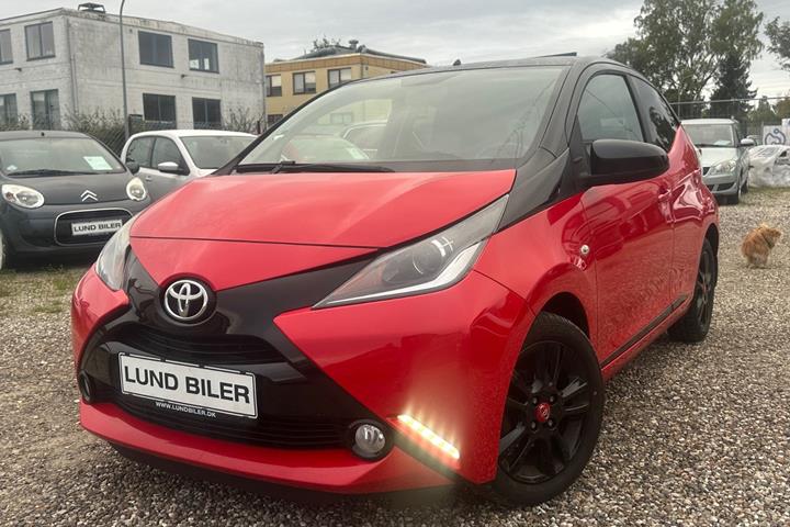 Rød Toyota Aygo fra 2018