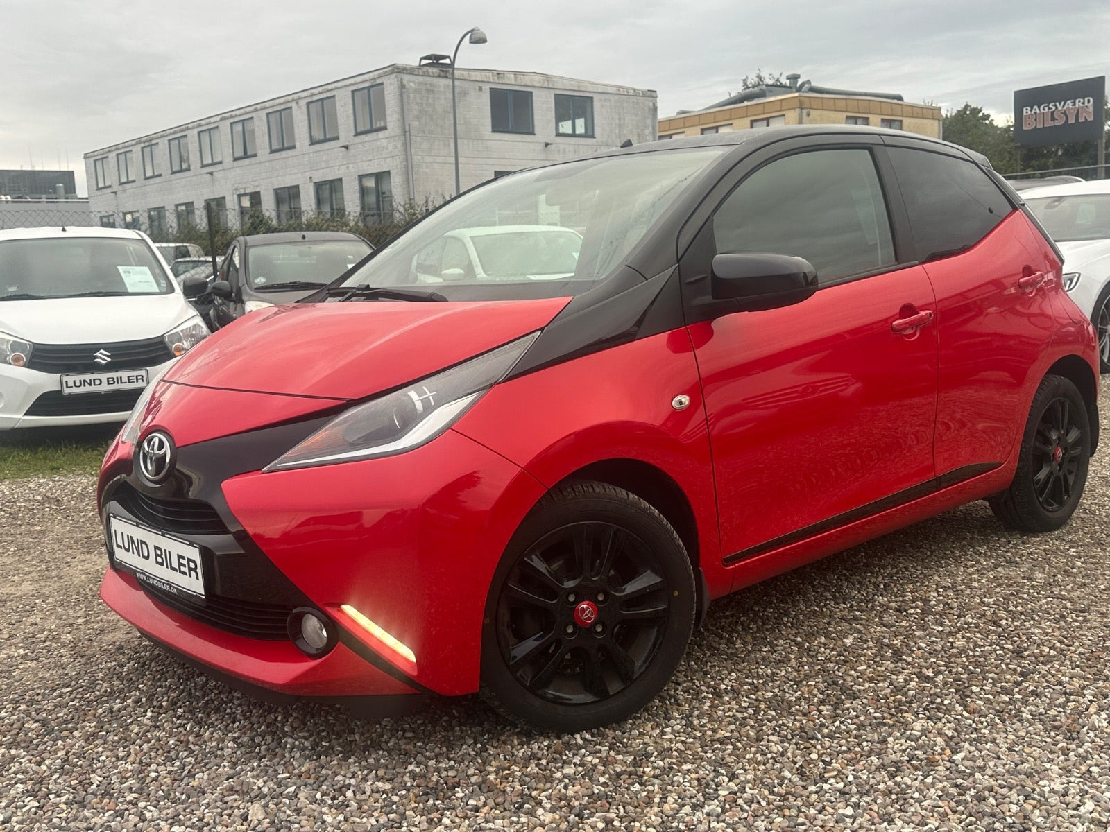 Rød Toyota Aygo fra 2018