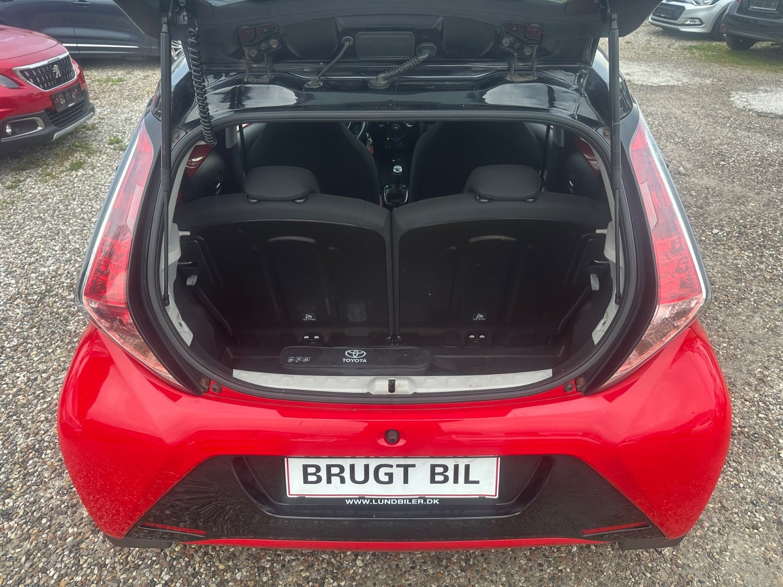 Rød Toyota Aygo fra 2018