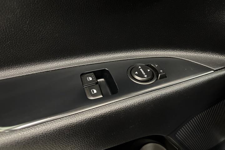 Blå Kia Rio fra 2017