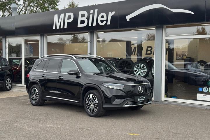 Sort Mercedes EQB300 fra 2024