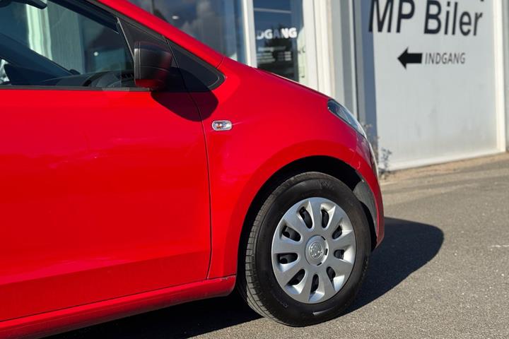 Rød Skoda Citigo fra 2013