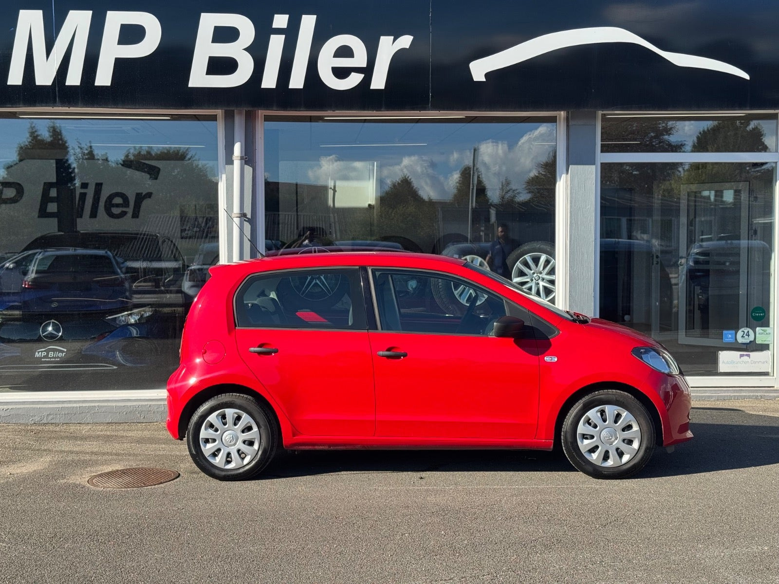 Rød Skoda Citigo fra 2013