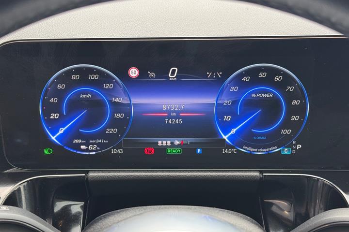 Sort Mercedes EQA250+ fra 2024