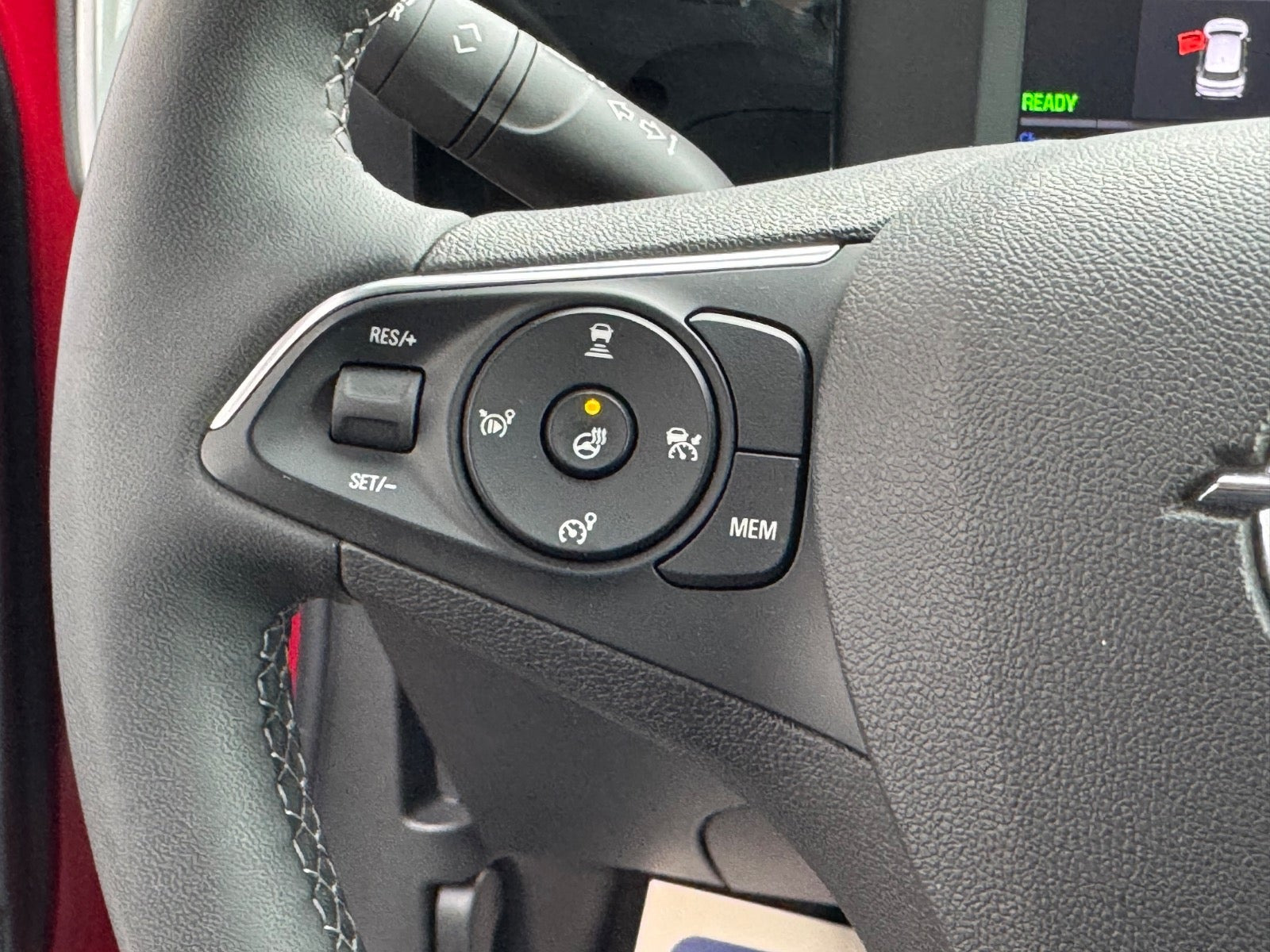 Rød Opel Mokka-e fra 2024