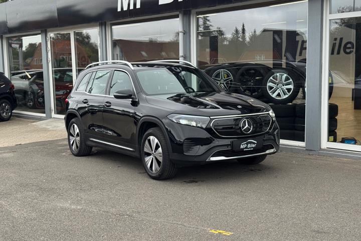 Sort Mercedes EQB250+ fra 2024
