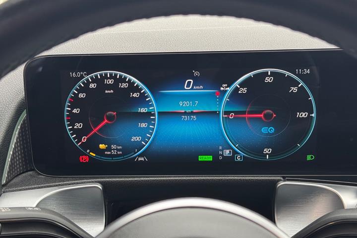 Sort Mercedes EQB250+ fra 2024