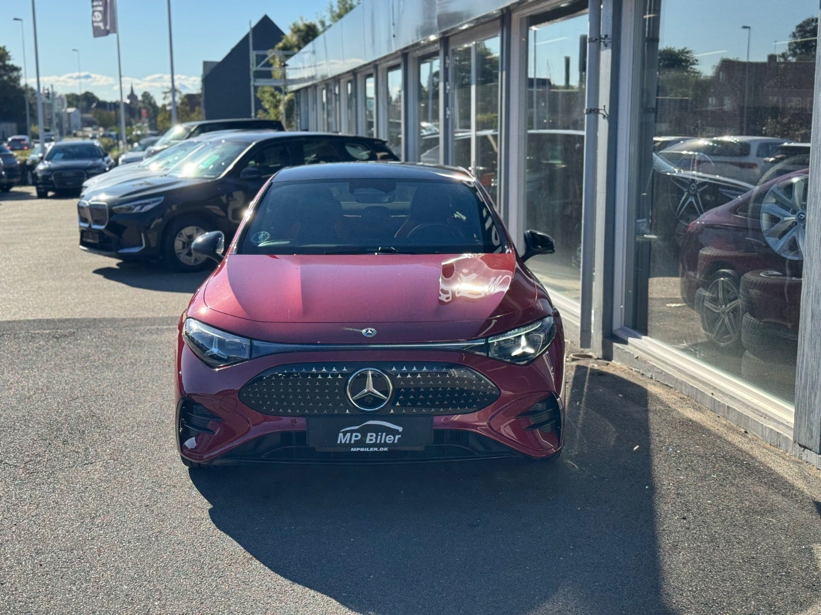 Rød Mercedes CLA250+ fra 2025