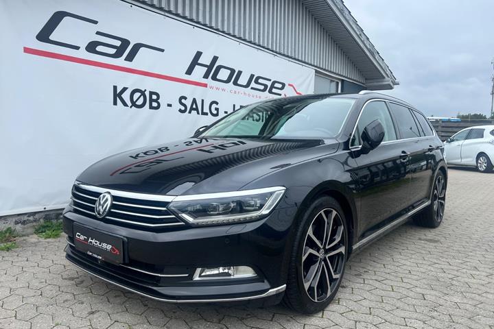 Sort VW Passat fra 2016