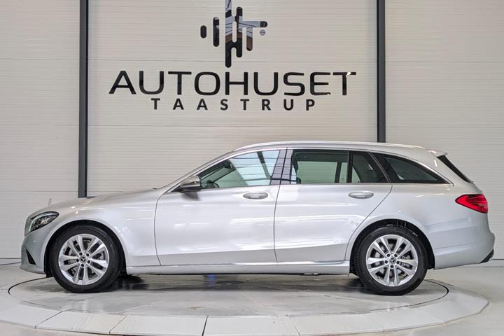 Sølv Mercedes C200 fra 2018
