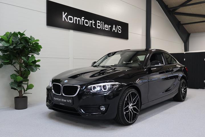 Sort BMW 218i fra 2018