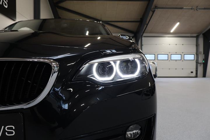 Sort BMW 218i fra 2018